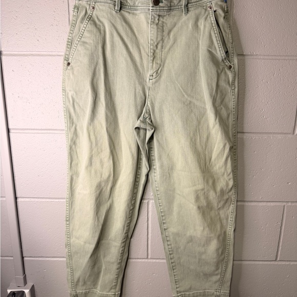 GAP Women's Barrel Khaki High Rise (Distressed Green Color) Jeans - Picture 5 of 7